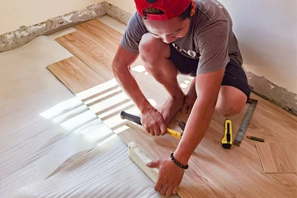 QueensFloor vs JENFloor