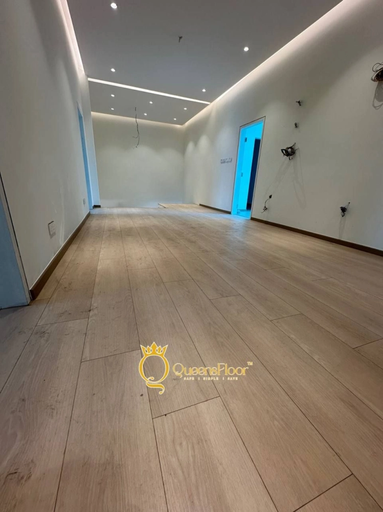 QueensFloor vs JENFloor