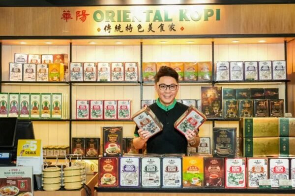 品牌与资本的交汇:拿督陈建丞带领华阳茶室的成长轨迹